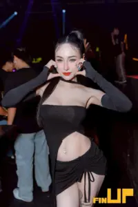 น้องพลอย สโรชา petchploy 28